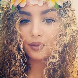 Meet your Posher, Nikki